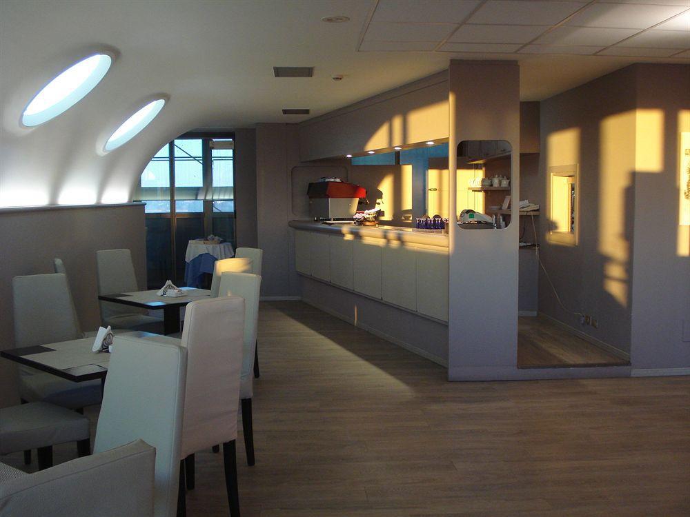 Una Hotels Hotel & Residence Contessa Jolanda Milano Exterior foto